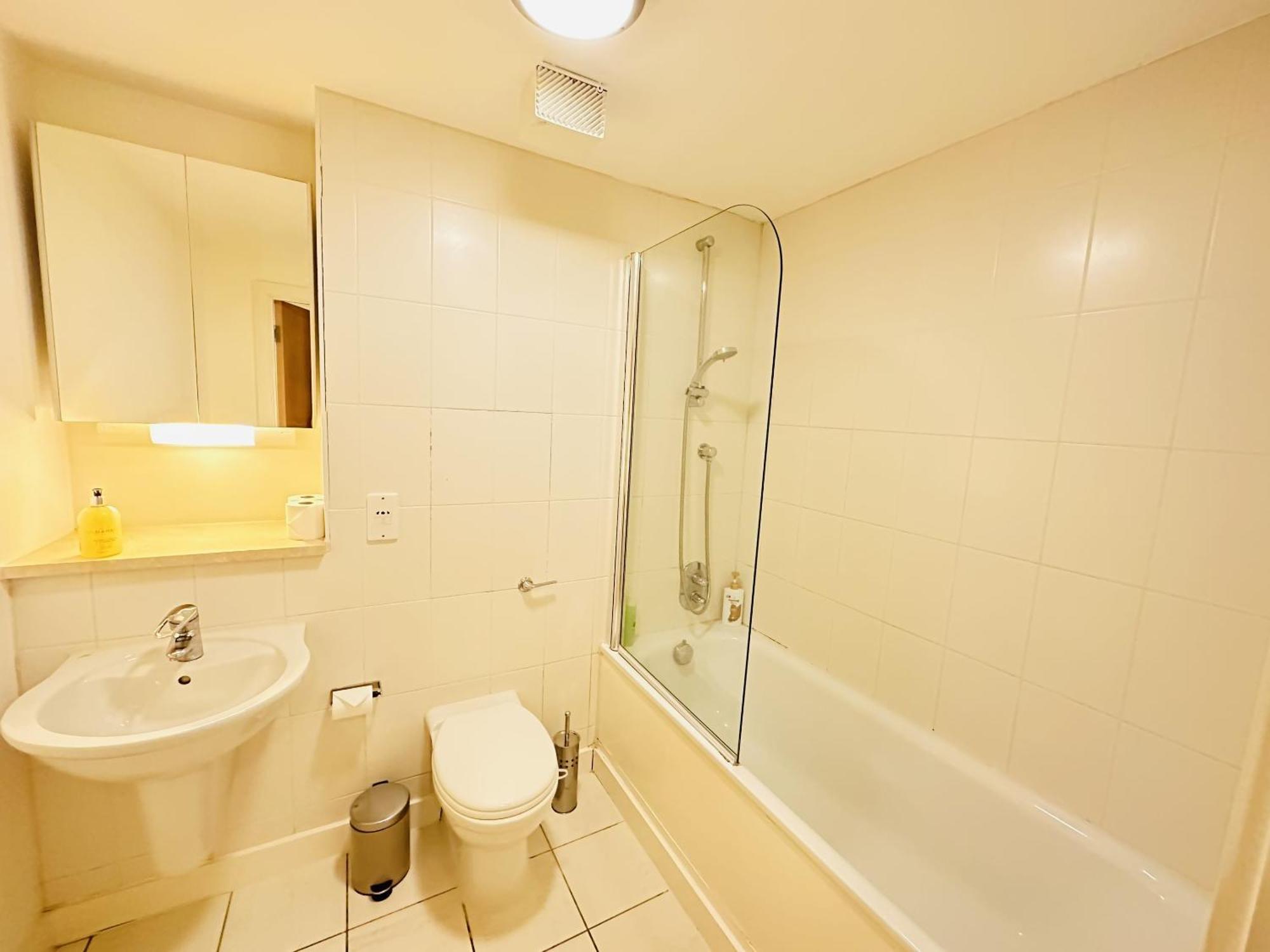 Cosy Modern Tower Bridge Apartment Londres Quarto foto